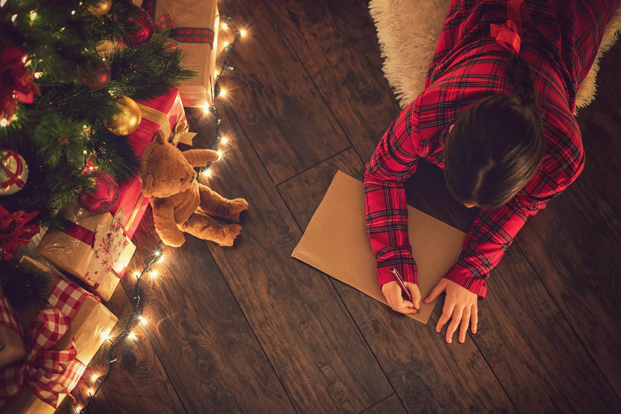 Jusqu'à quel âge croit-on que le Père Noël existe