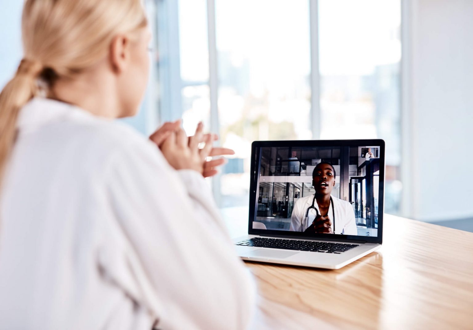 Téléconsultation psychologue : prendre RDV en ligne sur Qare