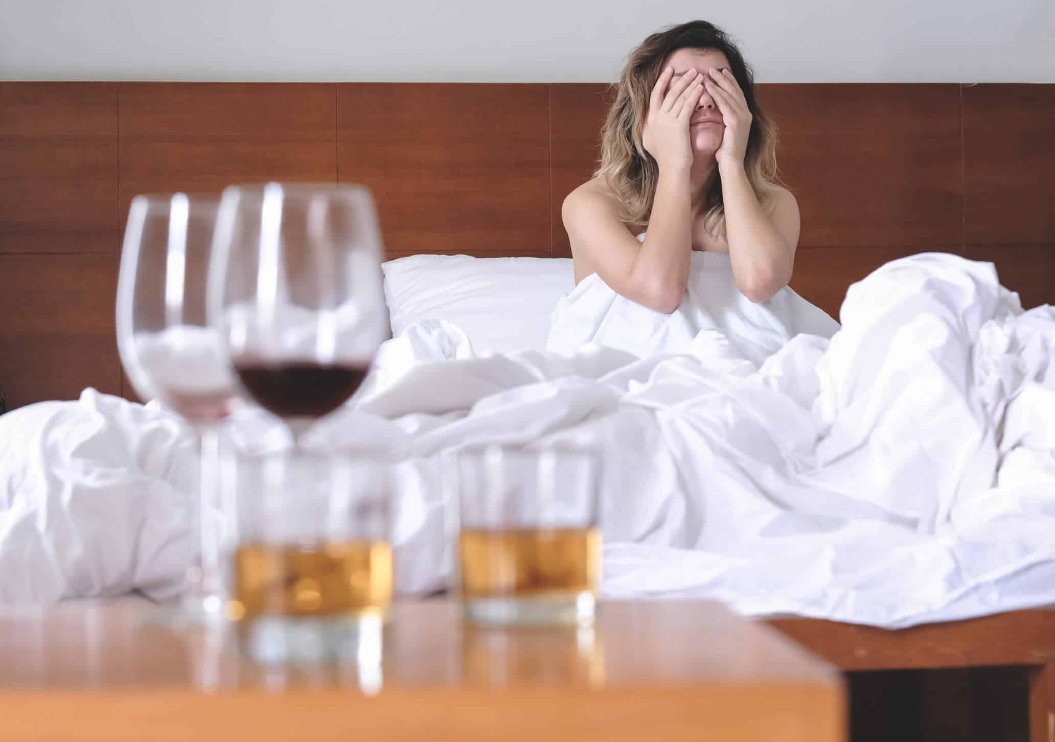 Maux de tête au réveil causes, apnée du sommeil, migraine