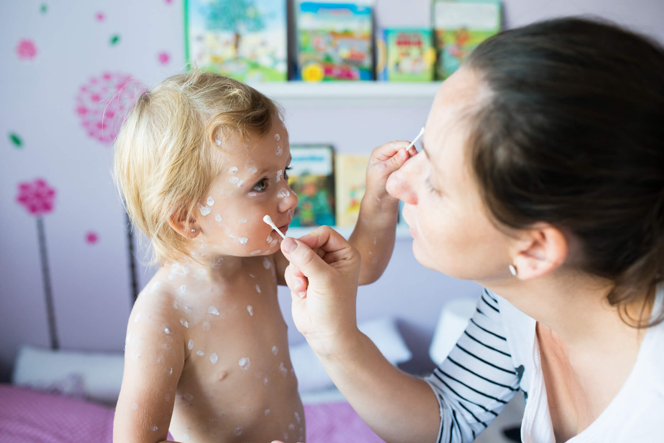 Colique chez l'adulte et l'enfant : quels sont les traitements ?