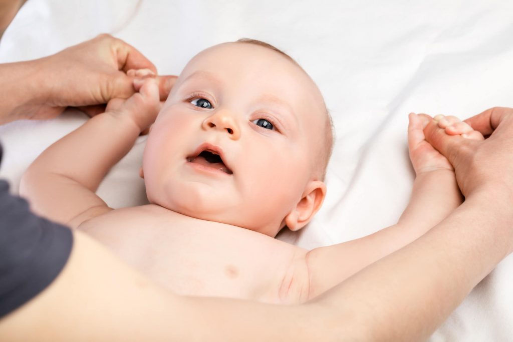 kinésithérapie respiratoire toux grasse bébé