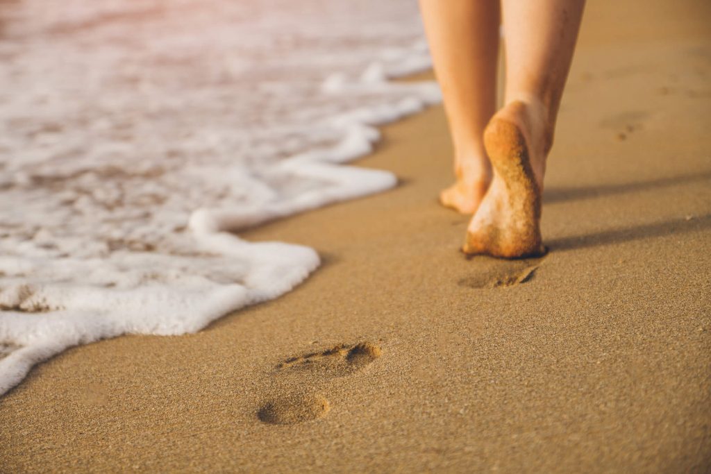 la plage : une situation redoutée quand on a la phobie des pieds