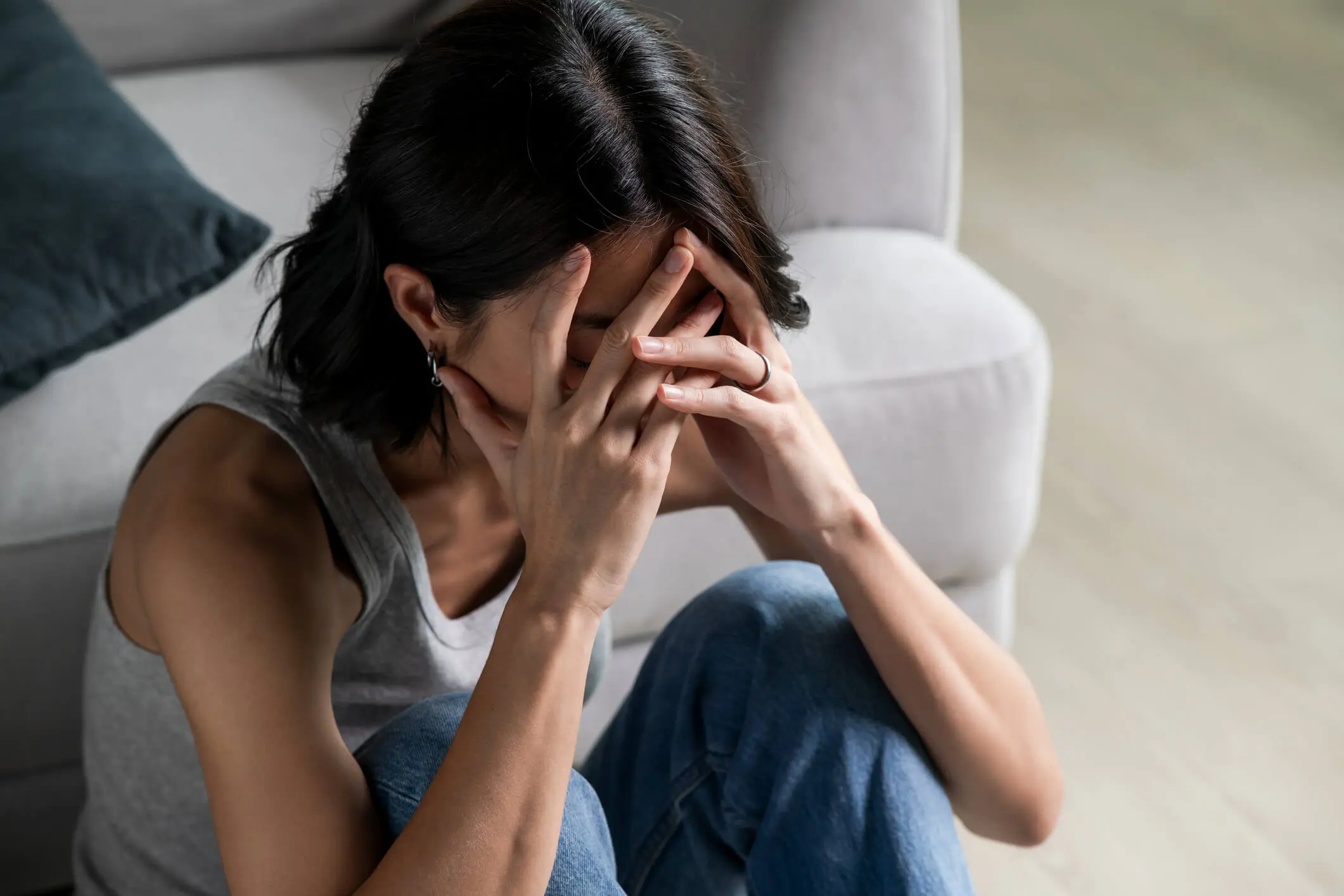 Femme triste car elle est malade